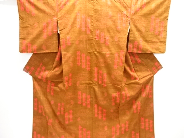 蝶模様織り出し手織り真綿紬着物